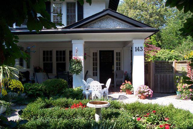 Bernard Gray Hall Bed And Breakfast Niagara-on-the-Lake Exterior photo